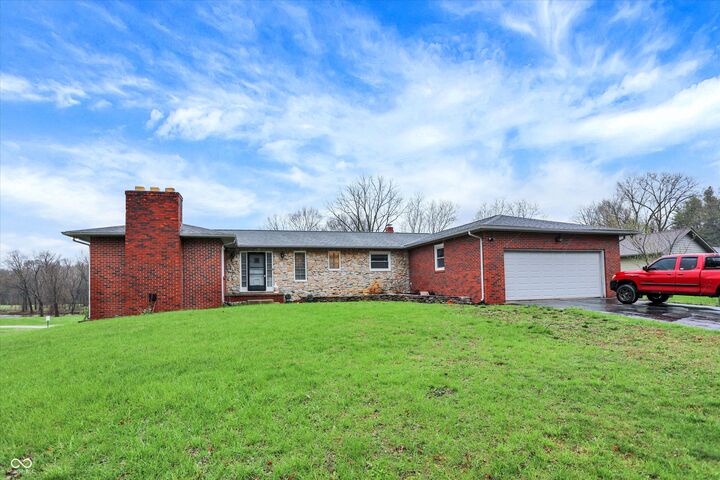 Property Photo:  1609 Greenacres Drive  IN 46901 