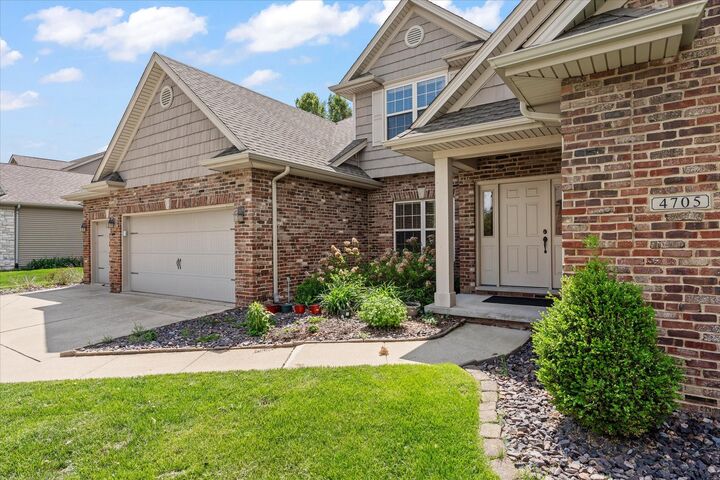 Property Photo:  4705 Sandcherry Drive  IL 61822 