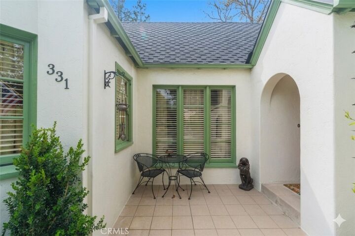 Property Photo:  331 N Pine  CA 92805 