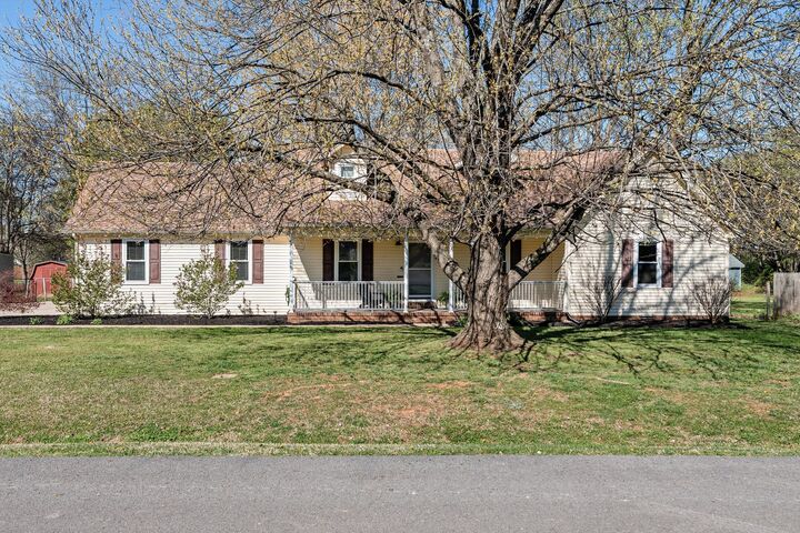 Property Photo:  728 Spike Trl  TN 37129 