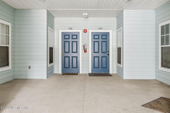 Property Photo:  8215 Green Parrot Road 106  FL 32256 