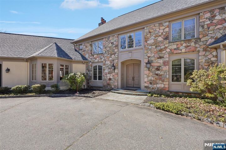 Property Photo:  29 Hilltop Road  NJ 07405 