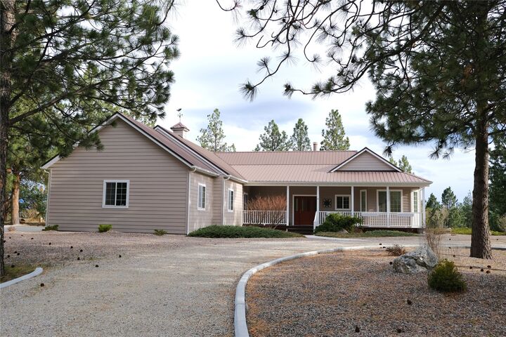 Property Photo: 571 Cielo Vista MT 59840