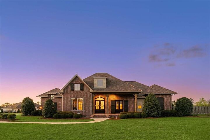 Property Photo: 420 S Fairway Drive LA 70447