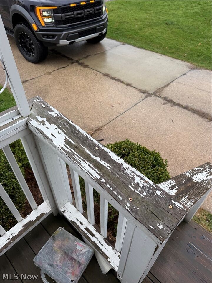 Property Photo:  654 E 240 Street  OH 44123 