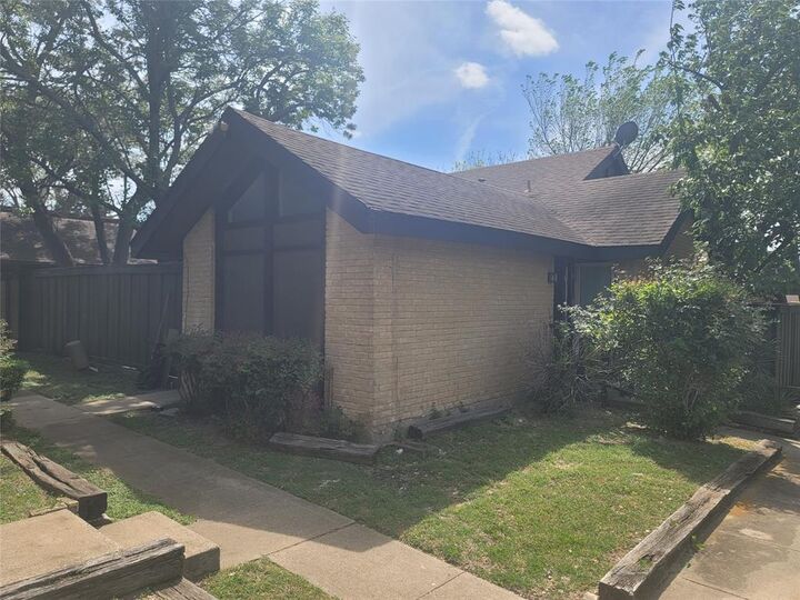 Photo de la propriété:  4630 Country Creek Drive 1219  TX 75236 