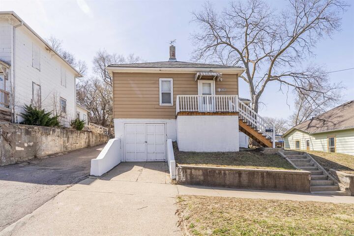 Property Photo:  412 W 2nd St.  IA 51103 