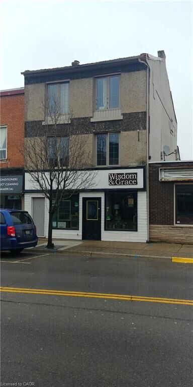 46 Argyle Street N — photo 1