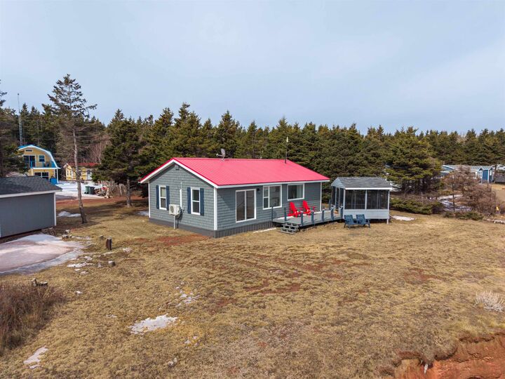 Property Photo: 109 Ocean View Crescent PE C0B 2B0