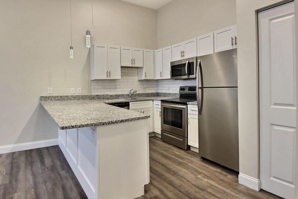 Property Photo: 82 Concord St 4C MA 01702