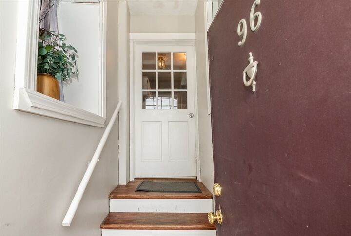 Property Photo:  96 Derby Street 1  MA 01970 