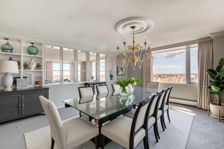 Property Photo:  500 Eau Claire Avenue SW 2000A  AB T2P 3R8 