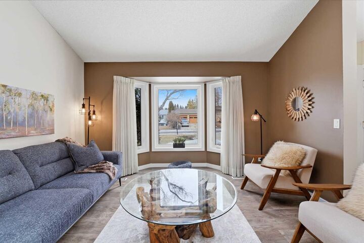 Photo de la propriété:  51 Otterbury Avenue  AB T4N 4Z8 