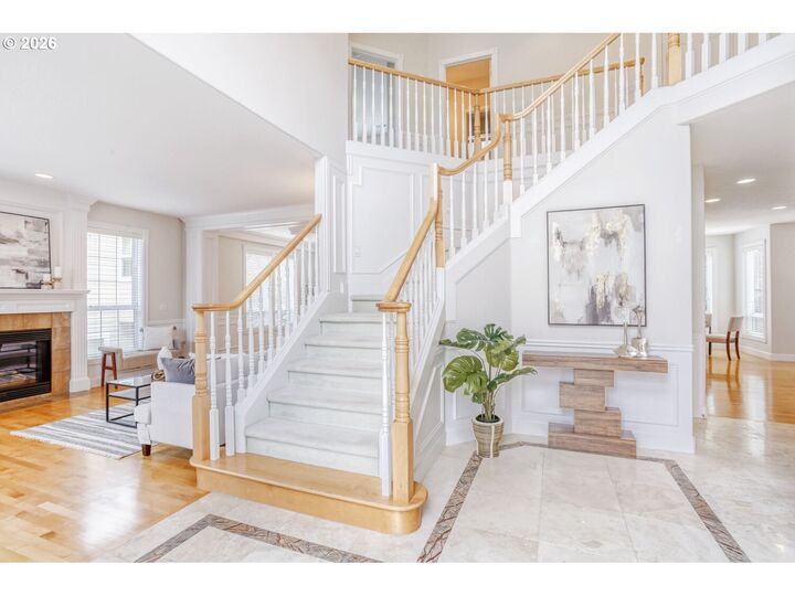 Property Photo:  2430 NW Woodrose Dr  OR 97229 