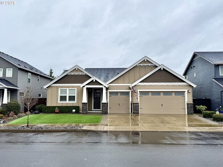 Property Photo:  5216 NE 134th St  WA 98686 