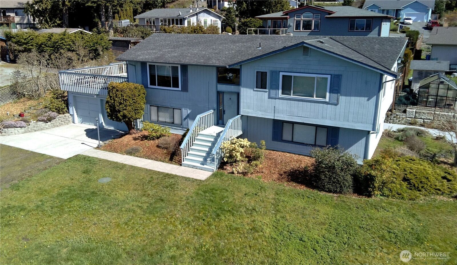 Property Photo:  40  Dungeness Place  WA 98368 