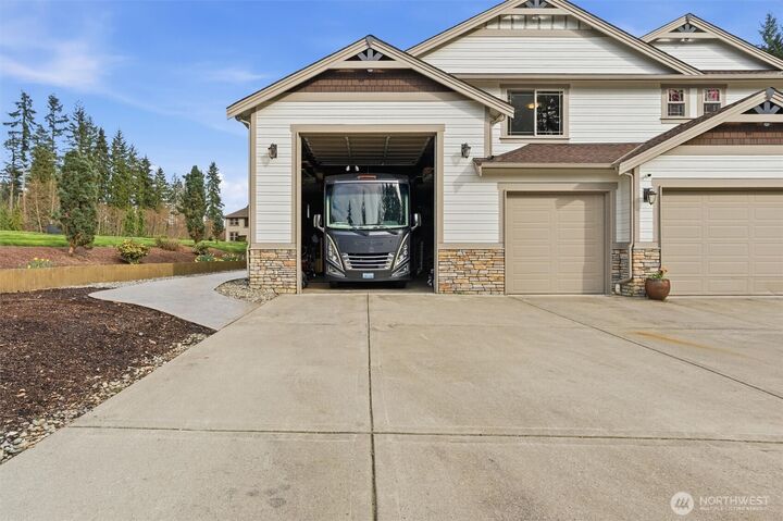 Property Photo: 10904 137th Avenue NE WA 98258