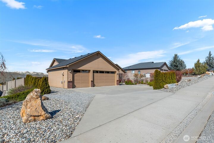 Property Photo:  1264  Wheatridge Drive  WA 98802 