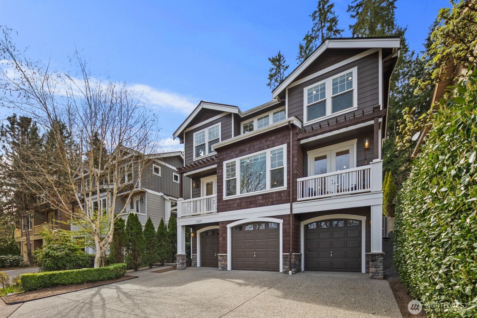 Property Photo:  11127 NE 162nd Street  WA 98011 