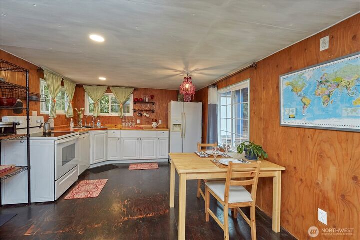 Property Photo:  171 N  Sylvester Lane  WA 98555 