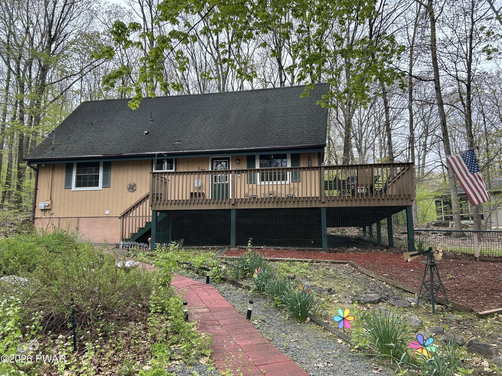 Property Photo:  802 Cedar Court  PA 18428 