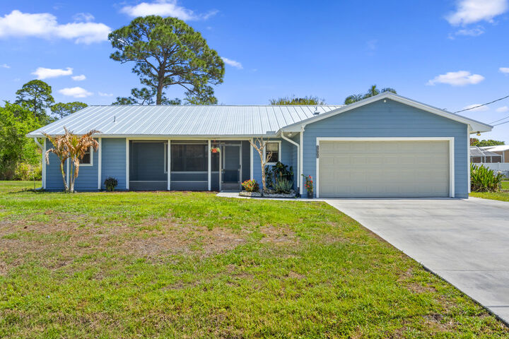Property Photo:  5900 Birch Drive  FL 34982 