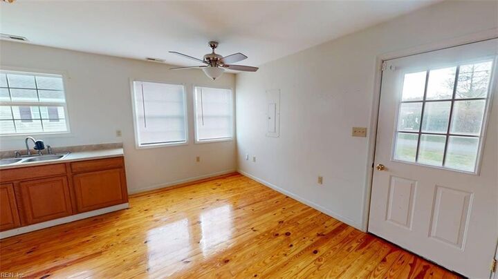 Property Photo:  4247 Hadlock Rd  VA 23350 