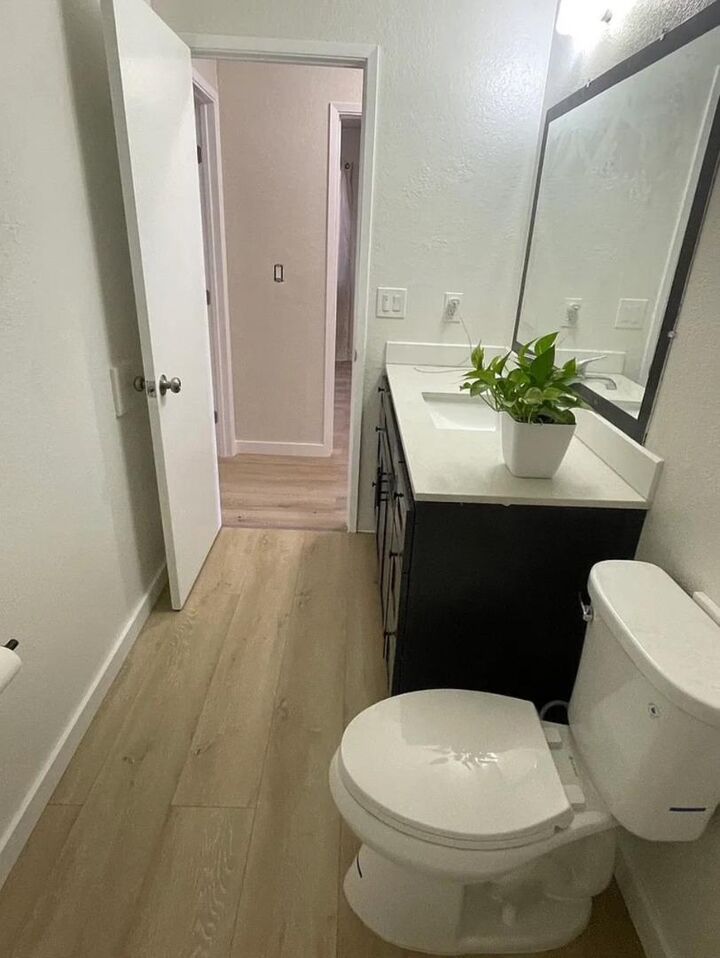 Property Photo:  1923 Pawnee Way  CA 95209 