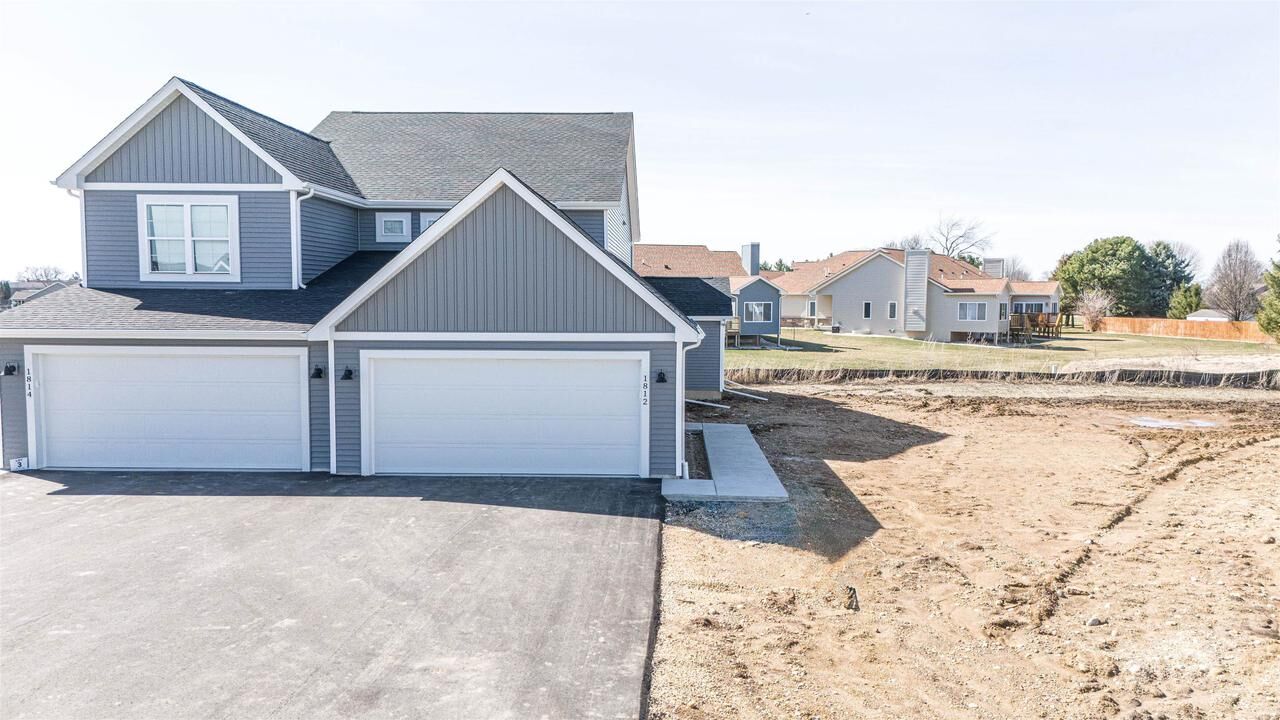 Property Photo: 1812-1814 West Kyle Circle WI 53511