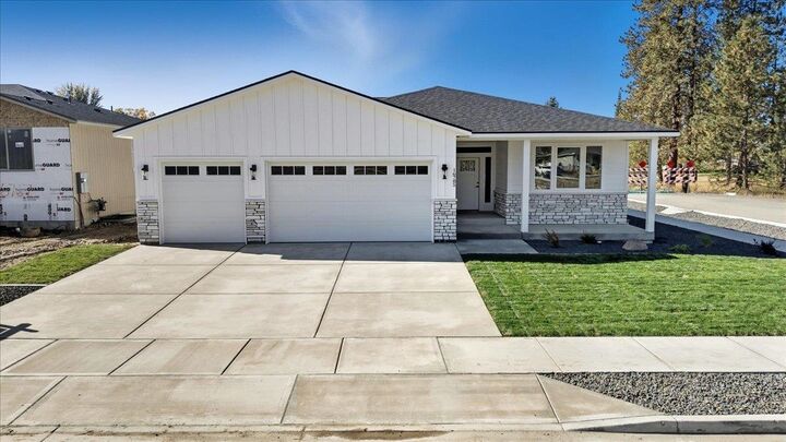 Property Photo:  16785 N Wellington Rd  WA 99005 