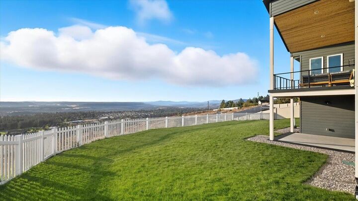 Property Photo:  8603 N Upper Mayes Ln  WA 99208 