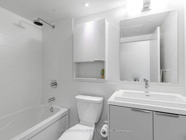 Property Photo:  2 Sonic Way 2005  ON M3C 0P2 