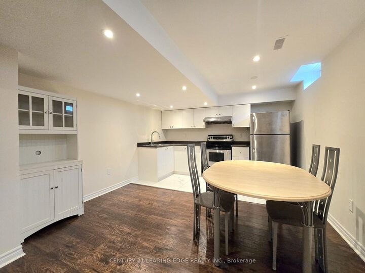 Property Photo: 51 Braden Way ON L4H 2W6