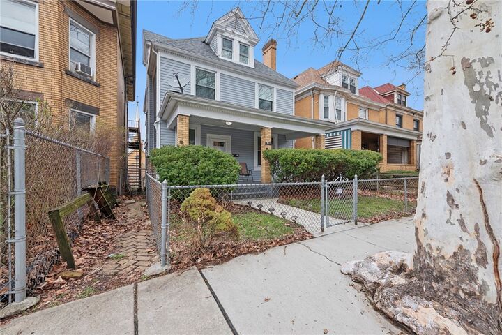 Property Photo:  405 E 11th Ave  PA 15120 