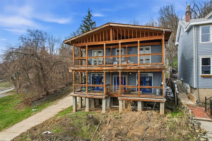 Property Photo:  524 W Jefferson St  PA 15212 