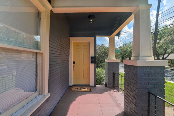 Property Photo:  4412 Red River Street  TX 78751 