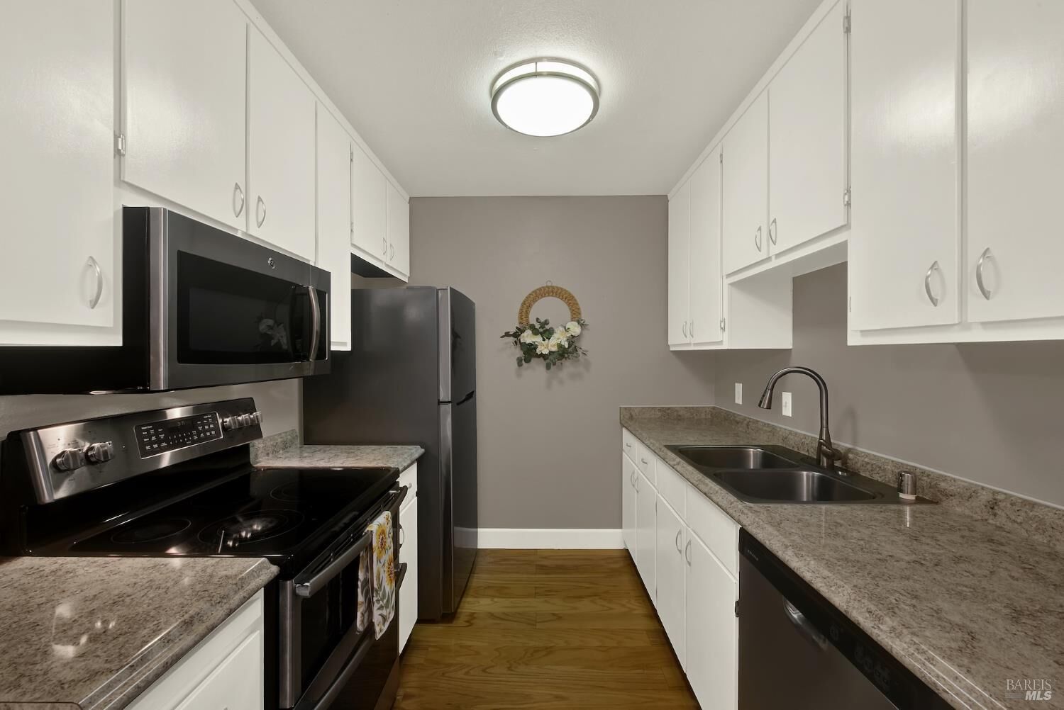 Property Photo: 548 Arcadia Drive CA 95687