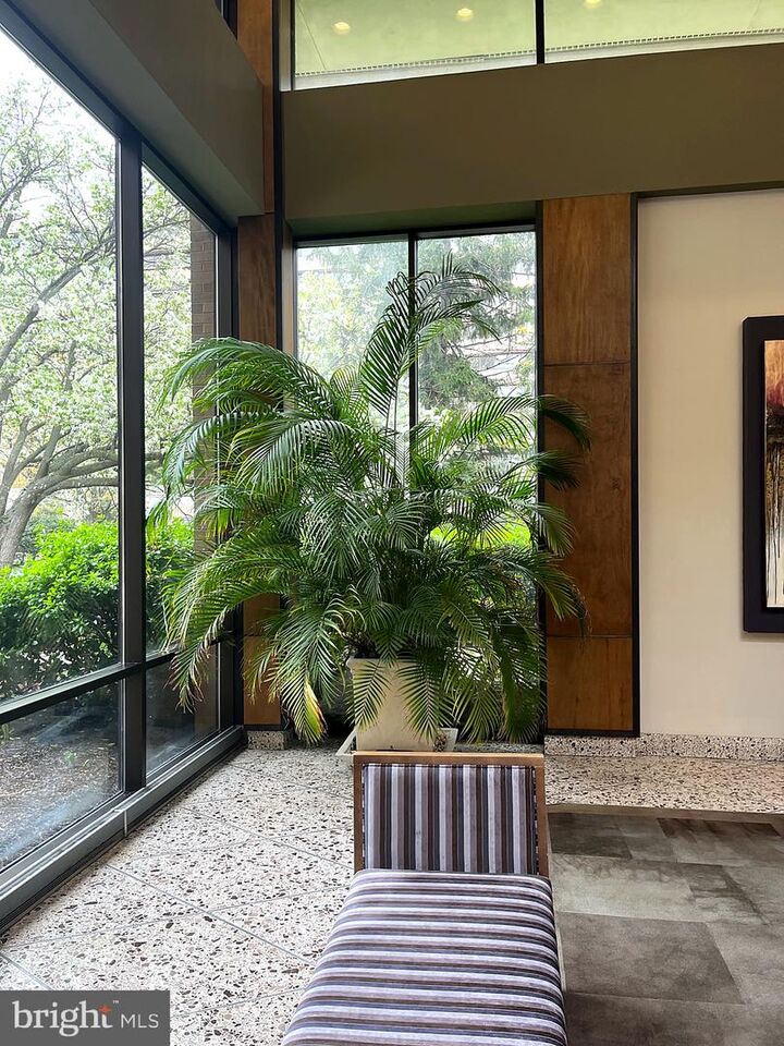 Property Photo:  3713 S George Mason Drive 901  VA 22041 