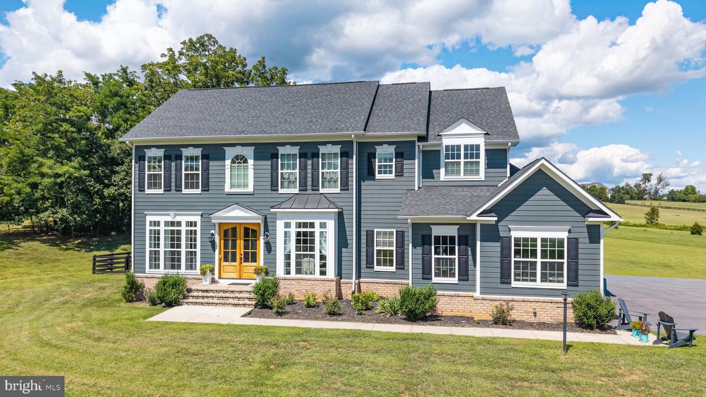 Property Photo:  35490 Sunny Ridge Road  VA 20141 