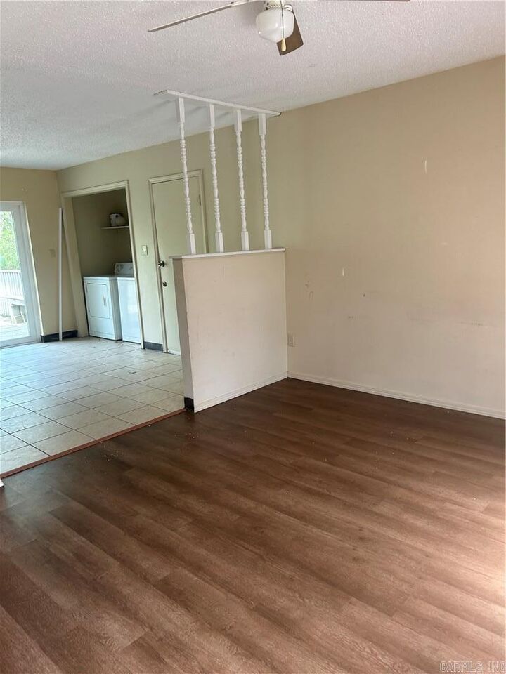 Property Photo: 405 E M AR 72801