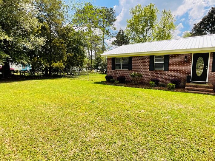 Property Photo: 174 First St E GA 31712