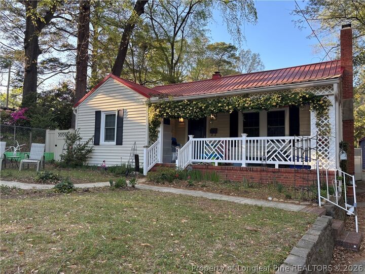 Property Photo:  910 Clarendon Street  NC 28305 