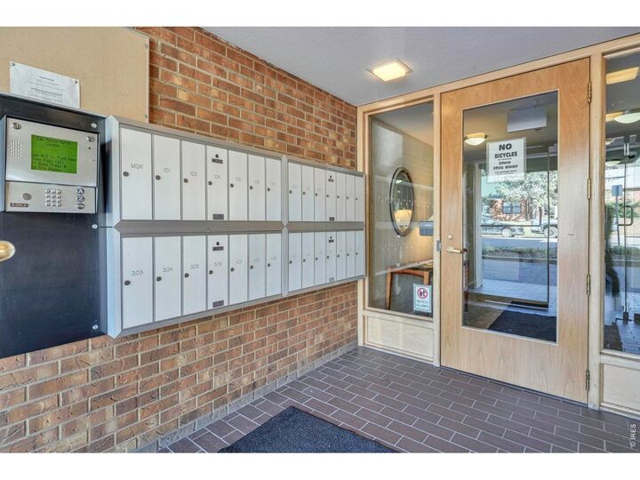 Property Photo:  850 20th St 406  CO 80302 