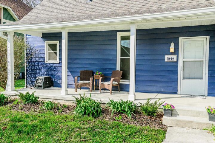 Property Photo:  1020 W 7th Street  IN 47404 