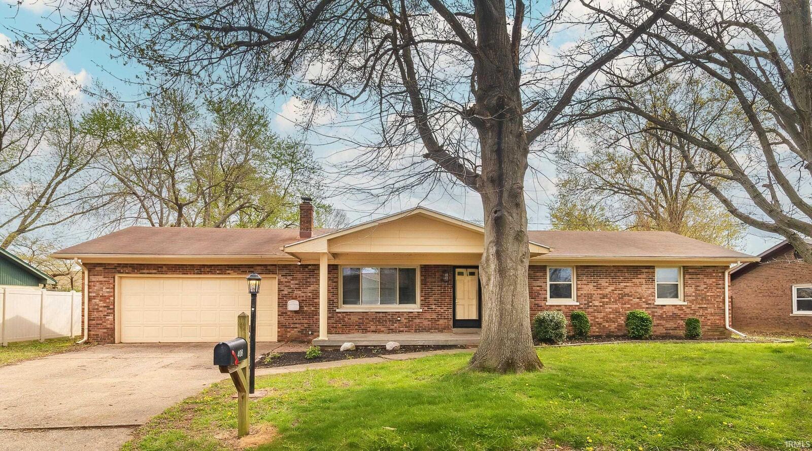 Property Photo:  408 Kennedy Drive  IN 47620 