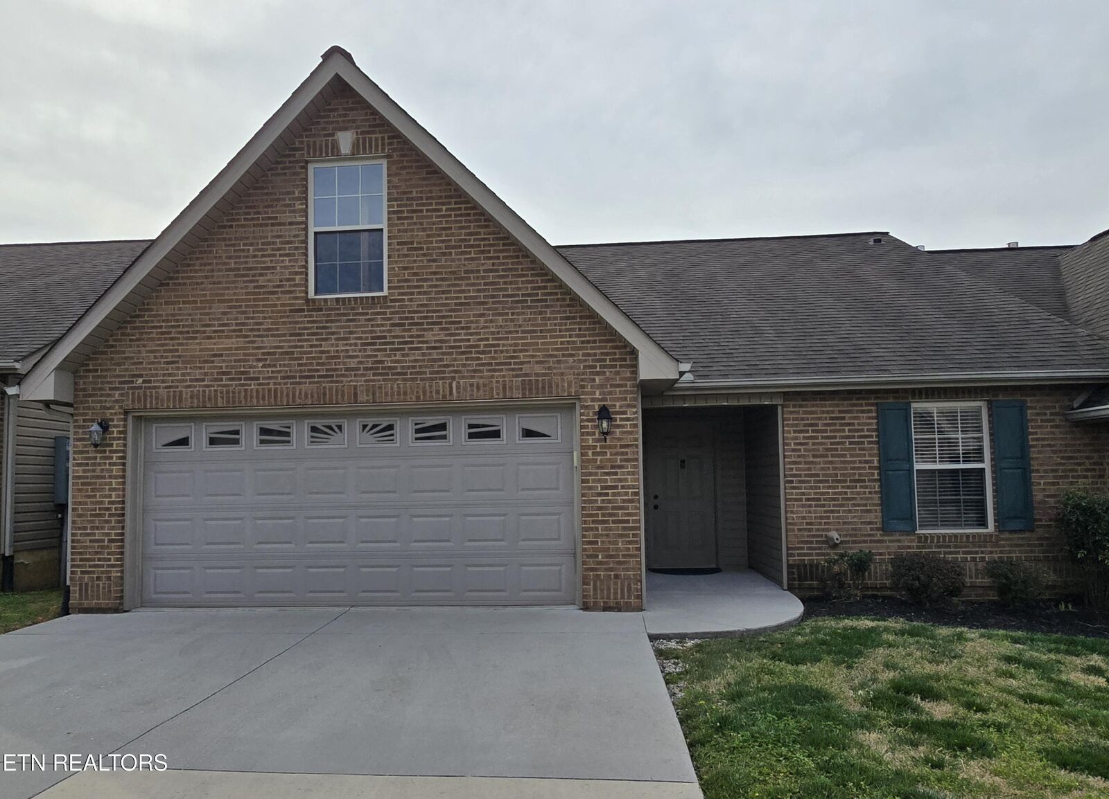 Property Photo: 5914 Pebble Run Way TN 37918