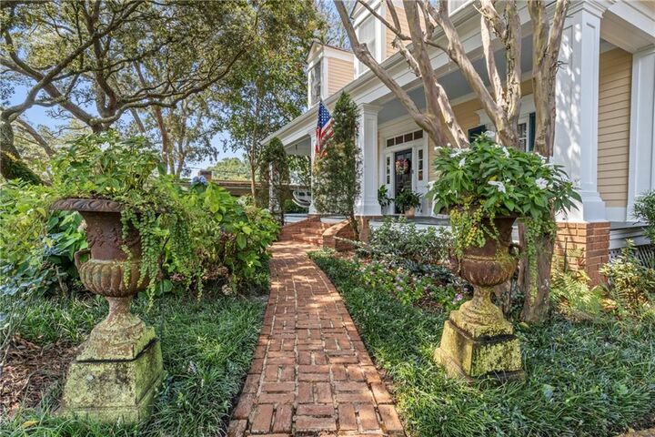 Property Photo:  311 Eastview Drive  MS 39531 