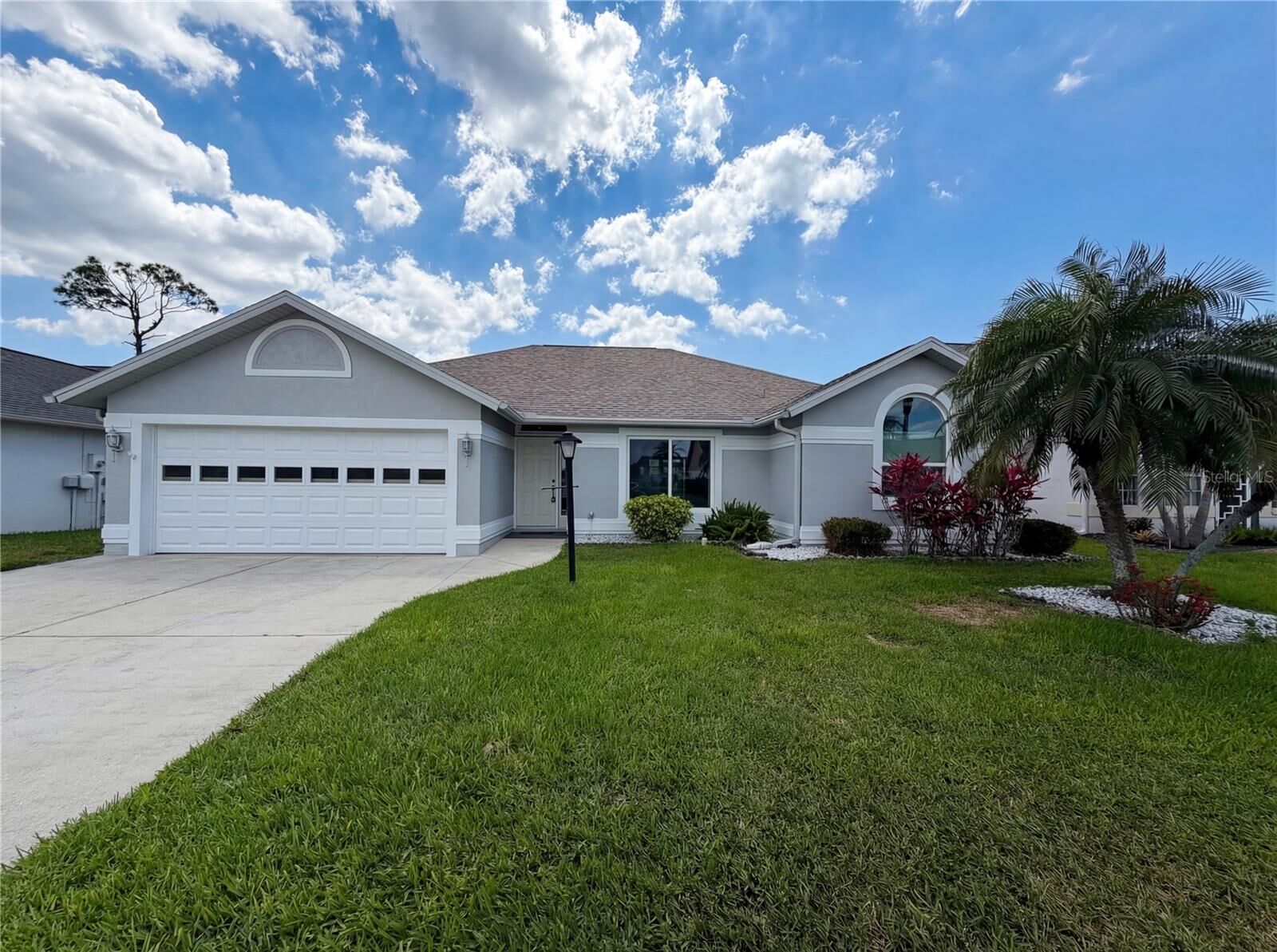 Property Photo:  245 Park Forest Boulevard 152  FL 34223 