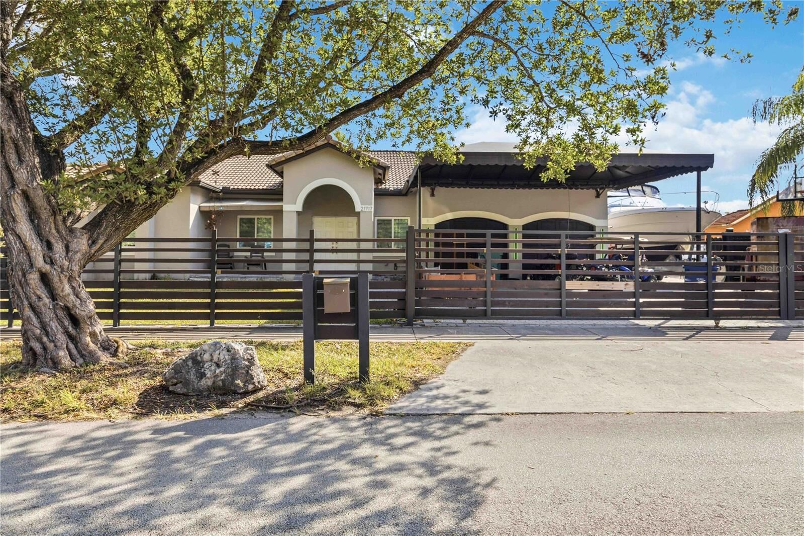 Property Photo:  21717 SW 129th Avenue  FL 33170 