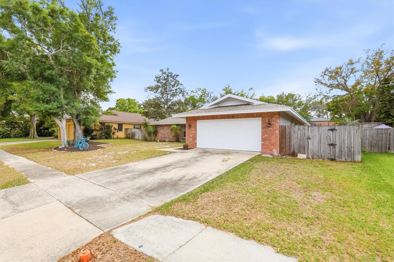 Property Photo:  1143 Lancer Lane  FL 34689 